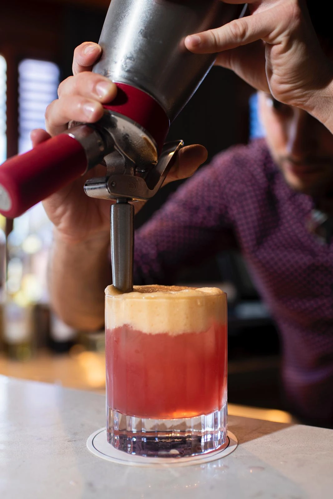 Bar mobile de COCO installé pour un mariage élégant